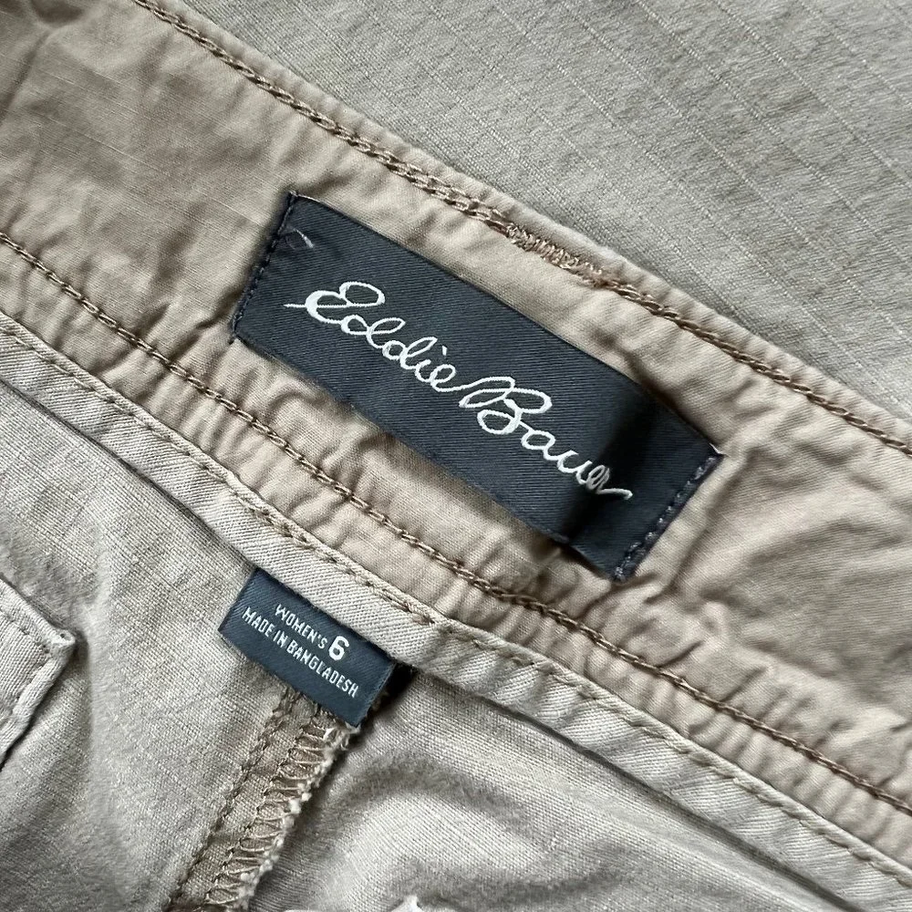 Eddie Bauer Light Khaki Carpi Size 6 - Picture 3 of 5